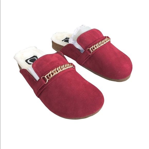 NEW Journee Collection Red Mule Flat Red Slip On Faux Fur Lining Gold Chain 9 - Picture 1 of 10